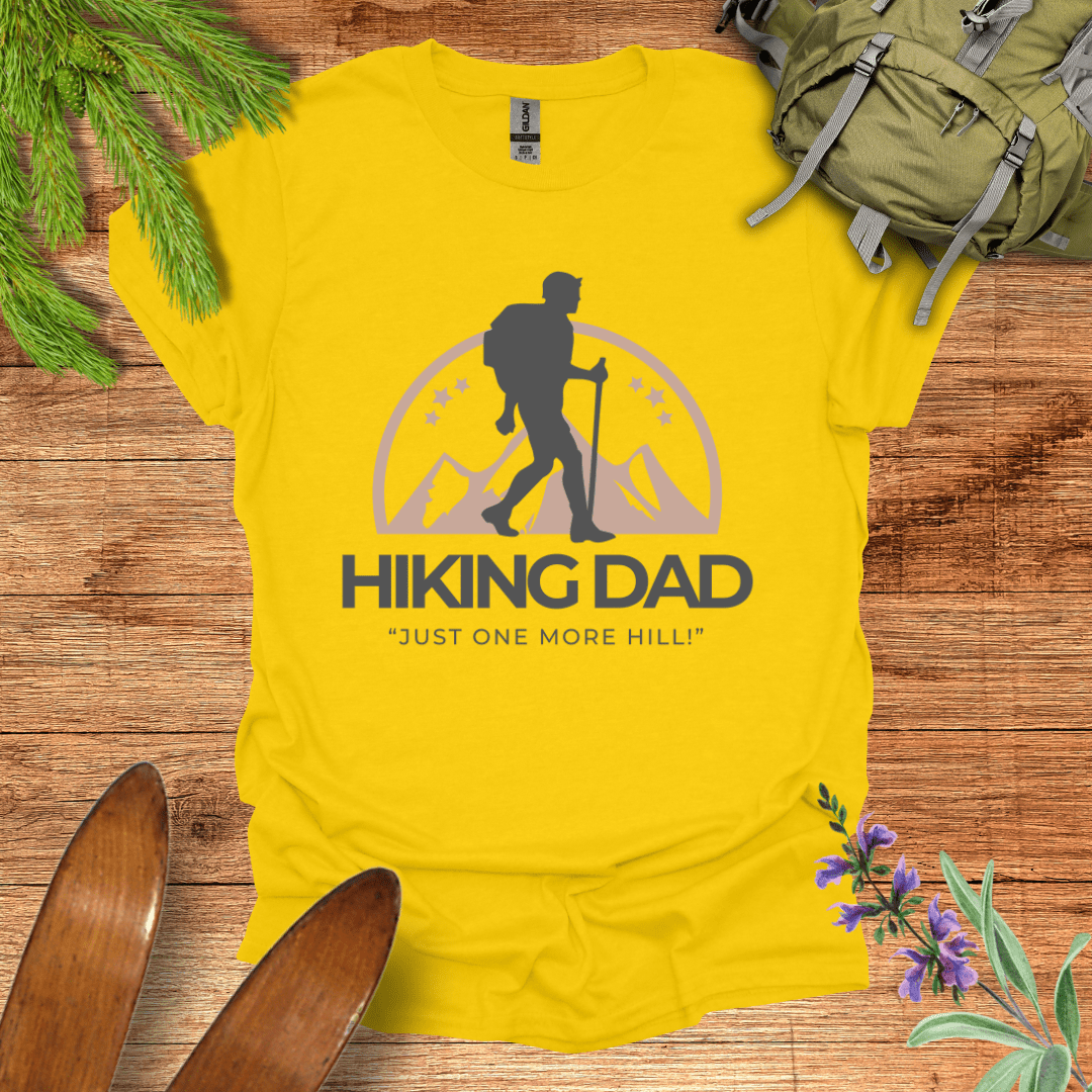 Hiking Dad T-Shirt Daisy / S