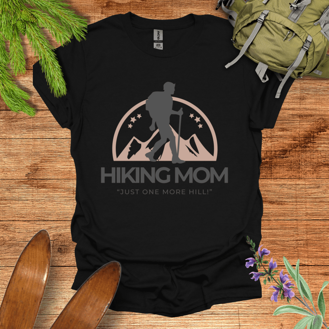 Hiking Mom T-Shirt Black / S
